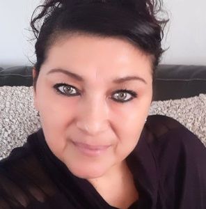 Meet your Posher, Dorca elizabeth